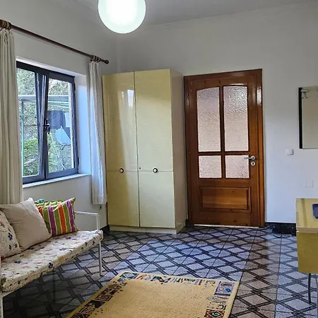 Δωμάτια σε οικογενειακή κατοικία Angie's Shared Tam