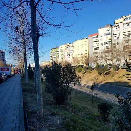 Kwatera prywatna Angie's Shared Tam Tirana