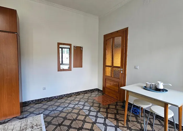 Δωμάτια σε οικογενειακή κατοικία Angie's Shared Tam