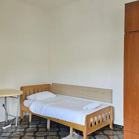 Angie's Shared Tam Privatunterkunft Tirana