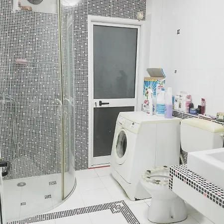 Angie's Shared Tam 티라나