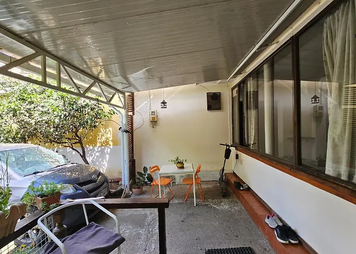 Angie's Shared Tam Tirana